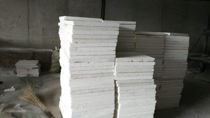 聚合聚板规格与建筑材料开发应用